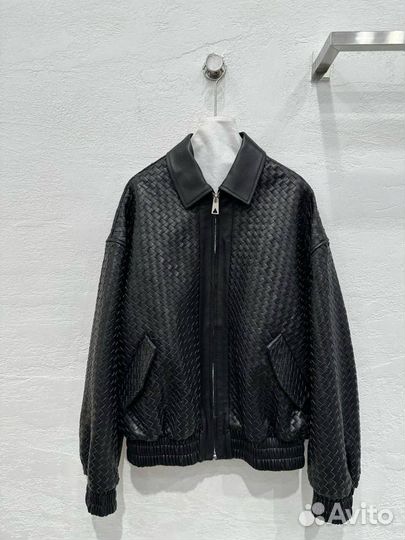 Кожаный бомбер Bottega Veneta