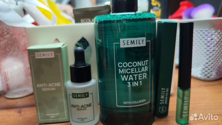 Косметика пакетом уходовая за лицом новая