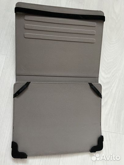 Чехол и подставка для планшета