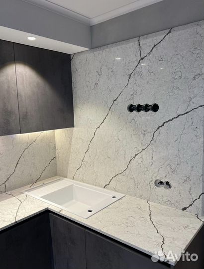 Столешница из Кварцевого агломерата. Камень