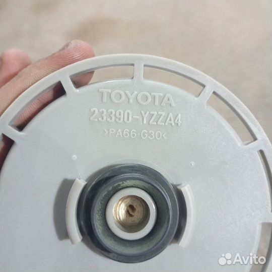 Фильтр топливный Toyota Land Cruiser