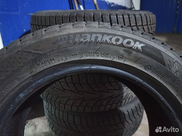 Hankook Winter I'Cept iZ 2 W616 215/55 R16 97T