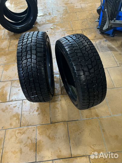 Maxxis SP02 Arctic Trekker 215/55 R17 98T