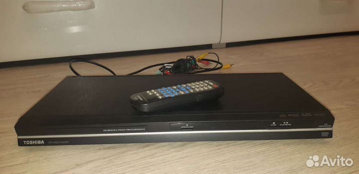 DVD плеер Toshiba SD700KR