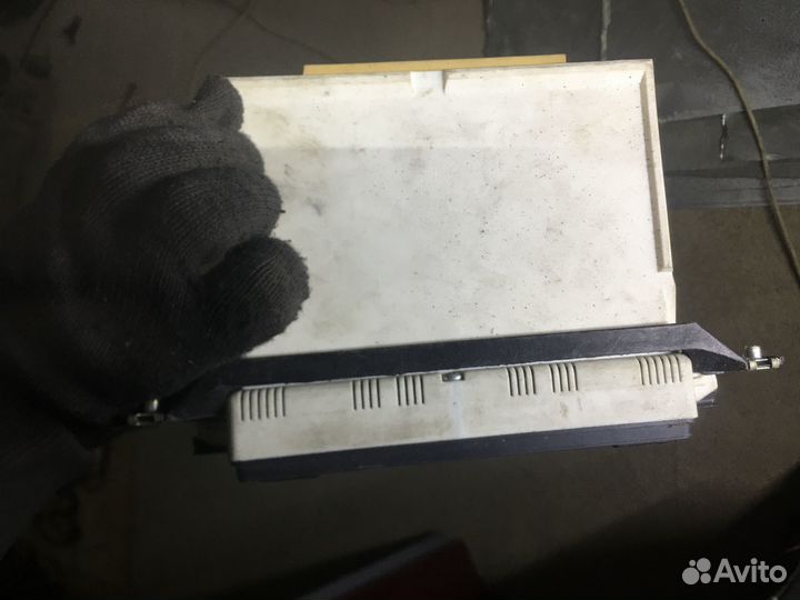 Блок управления климат-контролем Audi A6 C4