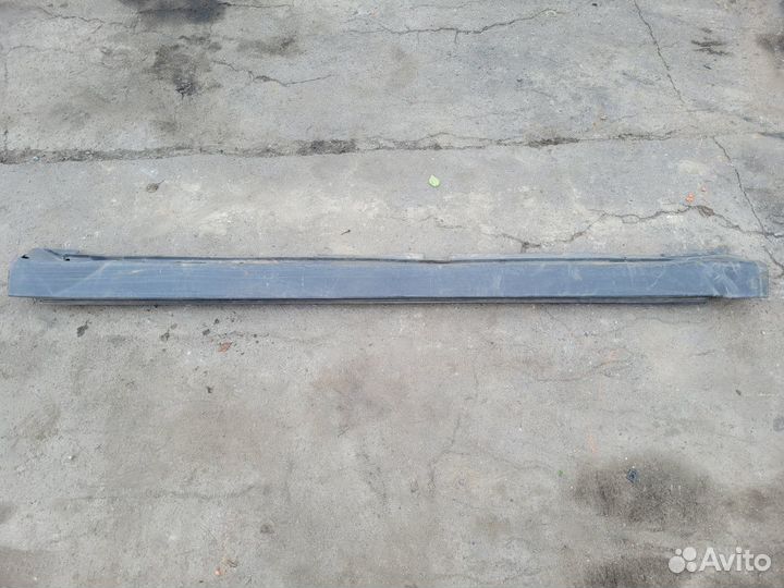 Накладка левого порога на Volvo S80