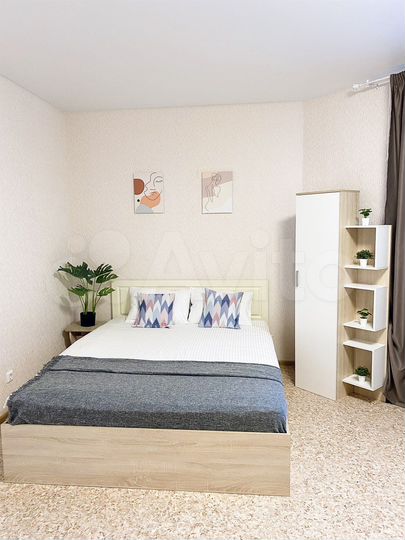 2-к. квартира, 70 м², 9/17 эт.