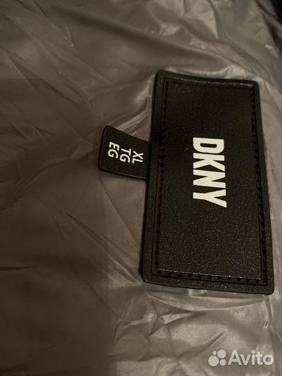 Пуховик dkny XL размер