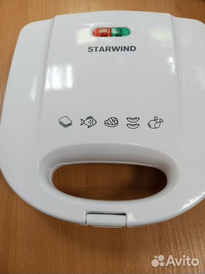 Сендвичница