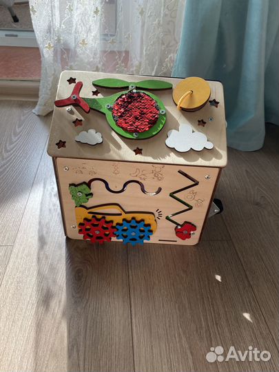 Бизиборд домик со светом