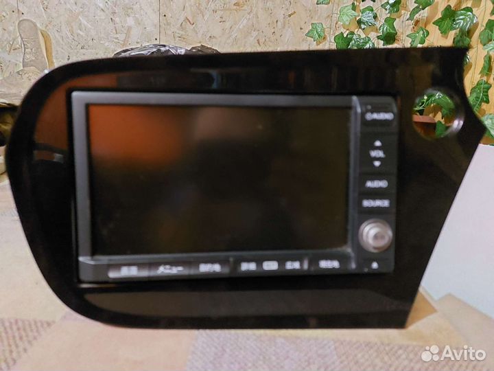 Продам магнитолу с б/п хонда инсайт