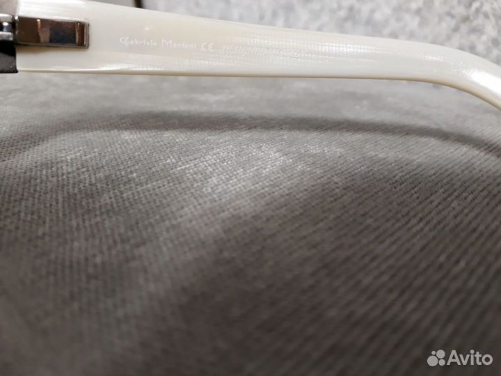 Очки солнцезащитные