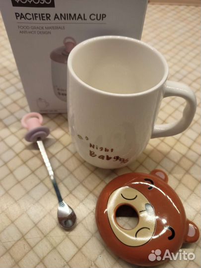 Кружка с крышкой и ложкой