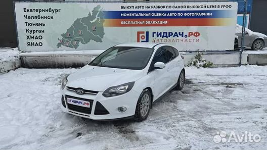 Накладка декоративная на торпедо Ford Focus 3 1805