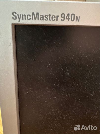 Монитор Samsung SyncMaster 940n