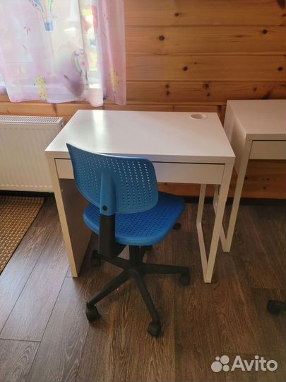 Письменный стол IKEA micke микке и стул Икея