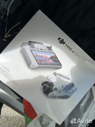 Квадрокоптер dji