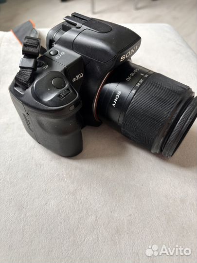 Фотоаппарат Sony alfa 200