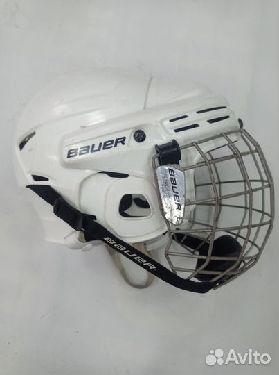 Шлем хоккейный