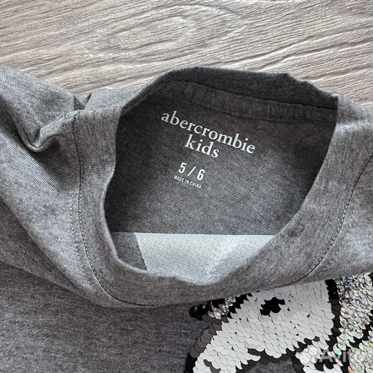 Новый лонгслив Abercrombie, 110-116см