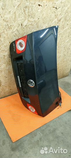 Крышка багажника Volkswagen jetta 5