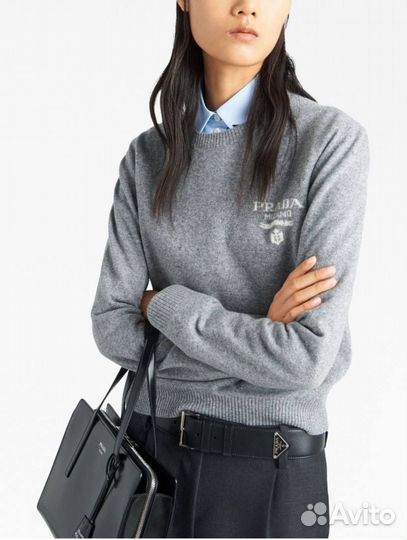 Свитер женский prada