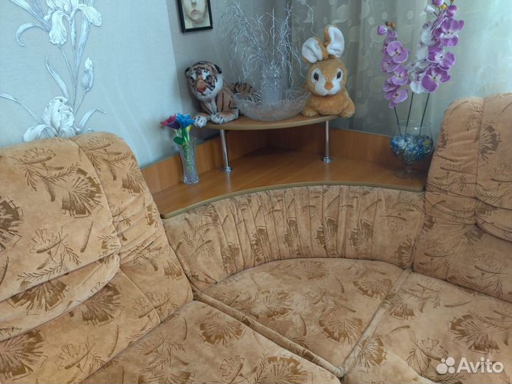 Продам угловой диван бу