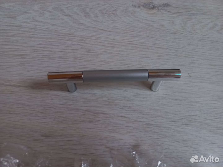 Мебельные ручки новые