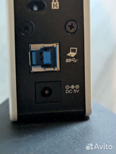 Fujitsu PR08 port replicator