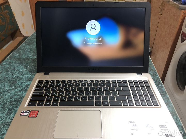 Ноутбук asus R540Y