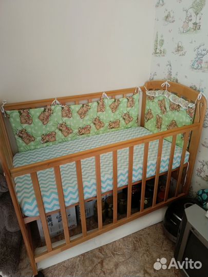 Детская кроватка