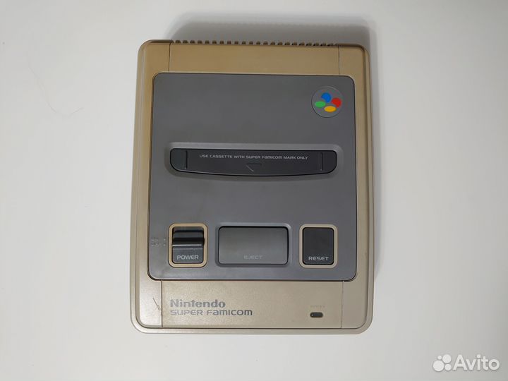 Super Famicom консоль