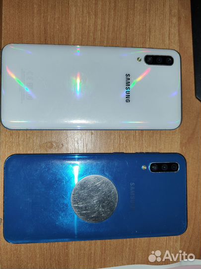 Samsung Galaxy A50, 4/64 ГБ