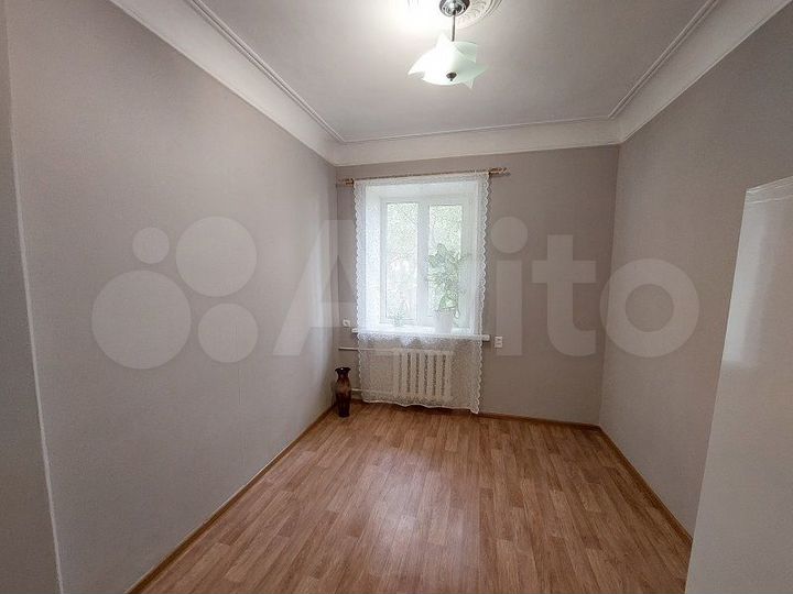 Комната 11 м² в 3-к., 3/3 эт.