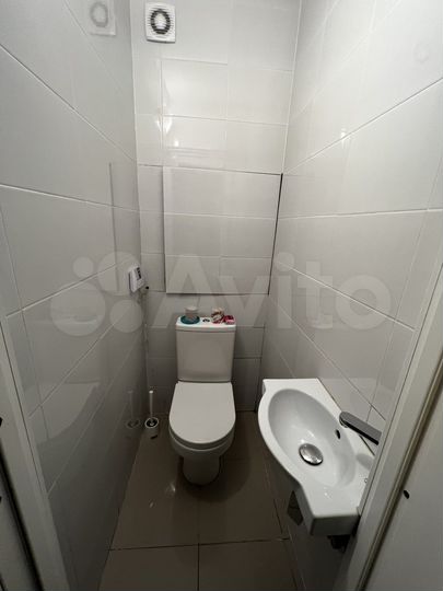 Комната 7 м² в 8-к., 10/22 эт.