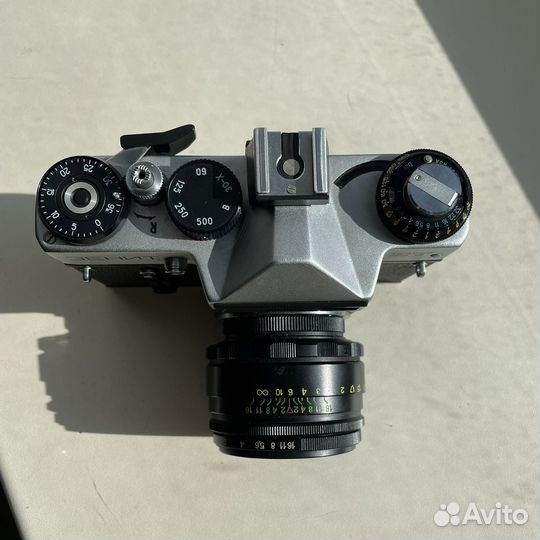 Плёночный фотоаппарат зенит ет
