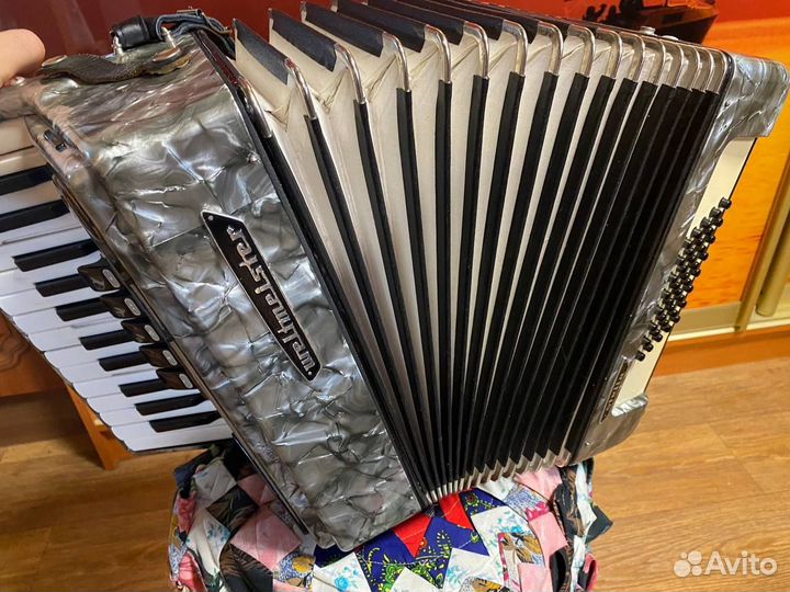 Аккордеон weltmeister stella 1 / 2 половинка