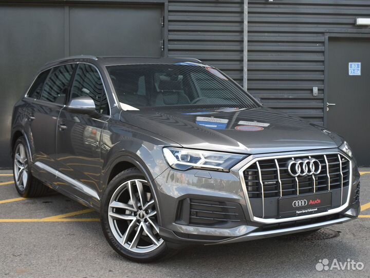 Audi Q7 3.0 AT, 2022, 235 км