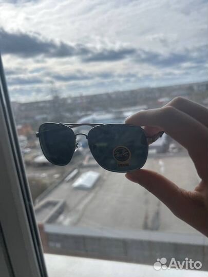 Солнцезащитные очки ray ban