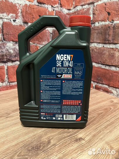 Моторное масло Motul ngen7 10W-40, (4л)
