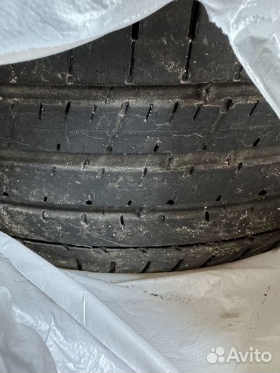 Pirelli P Zero 225/40 R19 и 255/35 R19