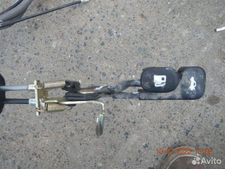 Трос открывания багажника Hyundai Accent II (+таг