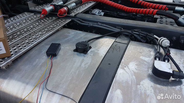 Установка глонасс GPS датчик уровня топлива