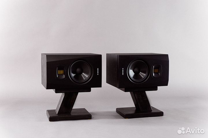Стойки для студийных мониторов (настольные)