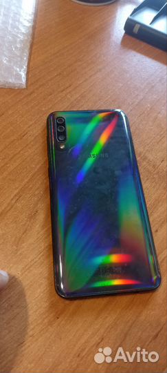 Samsung Galaxy A50, 4/64 ГБ