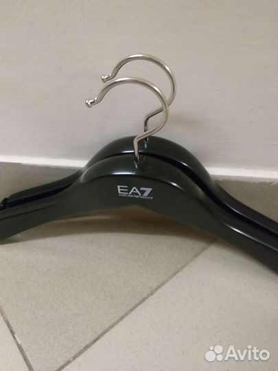 Плечики EA7(Emporio Armani), AX(Armani Exchanges)