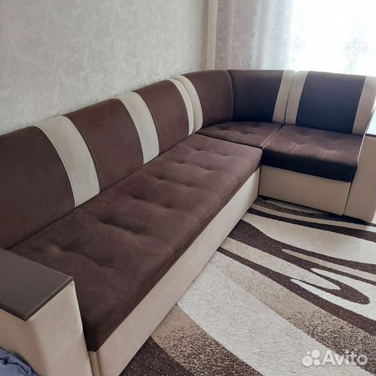 Угловой диван