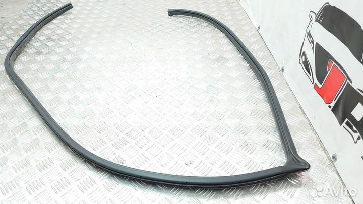 Уплотнитель проема двери Mazda 3 BK рестайлинг (20