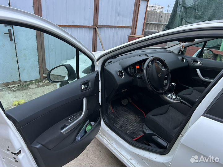Peugeot 308 1.6 AT, 2011, 136 500 км