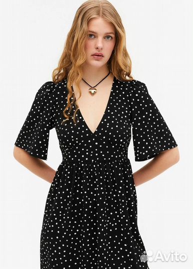 Monki Платье в белый горох черное S/M